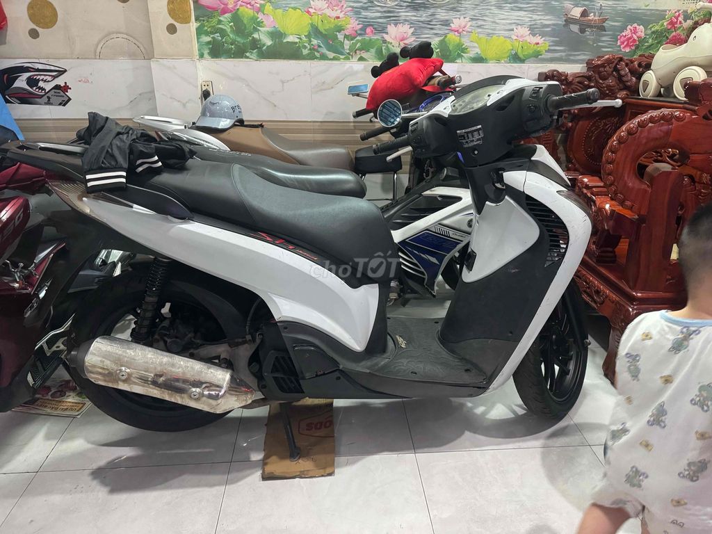 Honda SHVN 2014 150cc Trắng máy zin chất