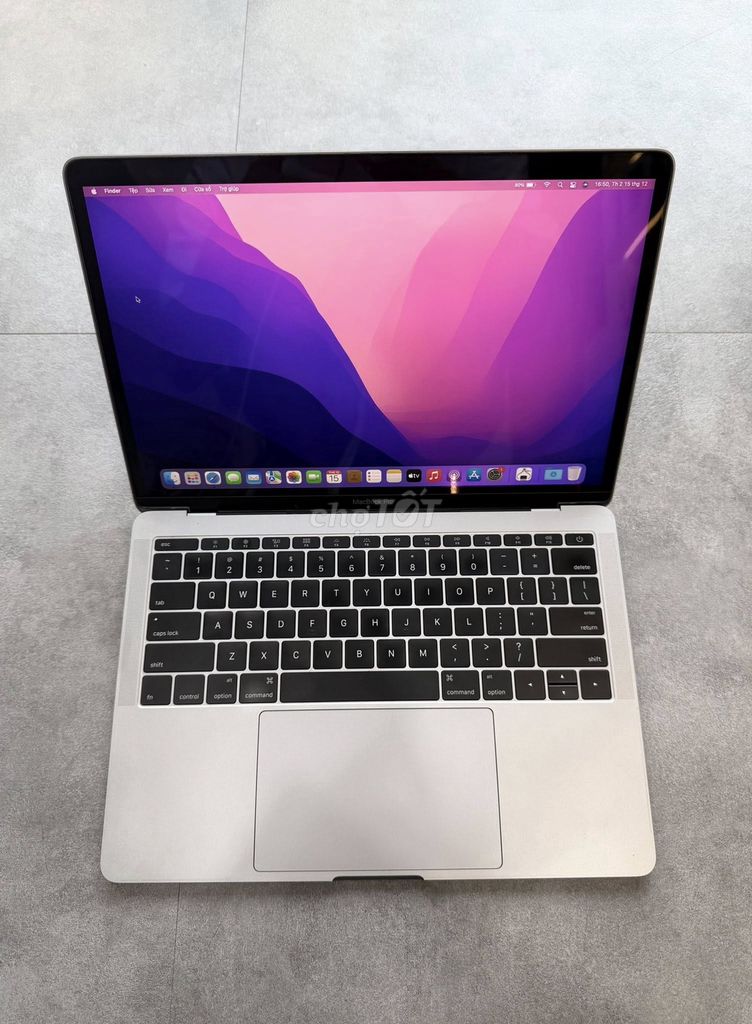 Apple MacBook Pro 2016 i5 8GB/256GB Gray. Mua bán Laptop tại Quận 1 Tp Hồ Chí Minh được đăng bởi HeyMac hình 1