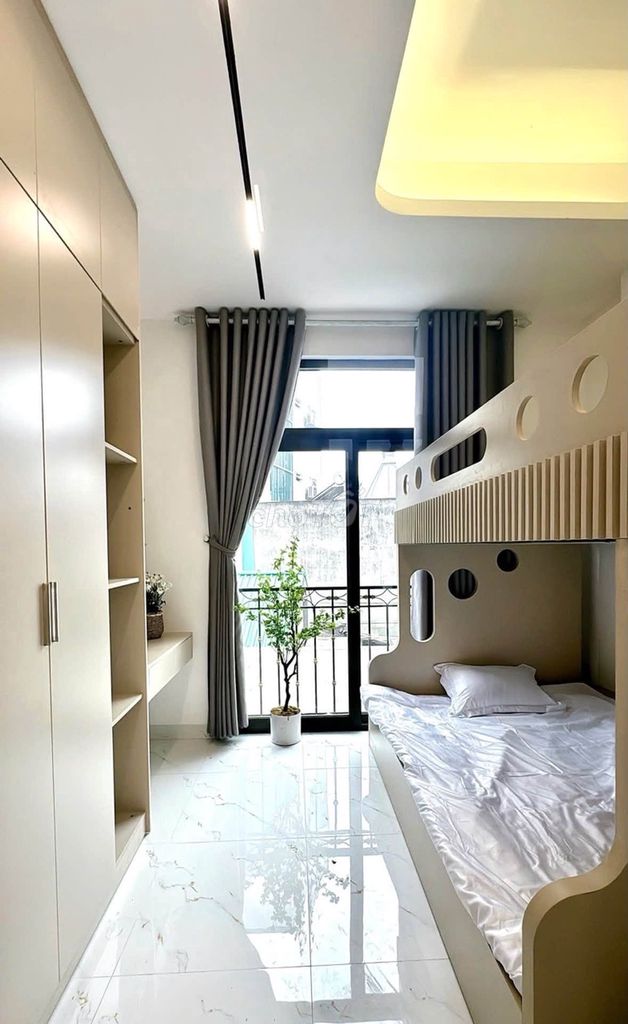Bán nhà 45m² Mễ Trì Hạ, 7 tầng, 14.9 tỷ