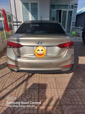 Hyundai Accent 2018 Vàng cát 80.000 km