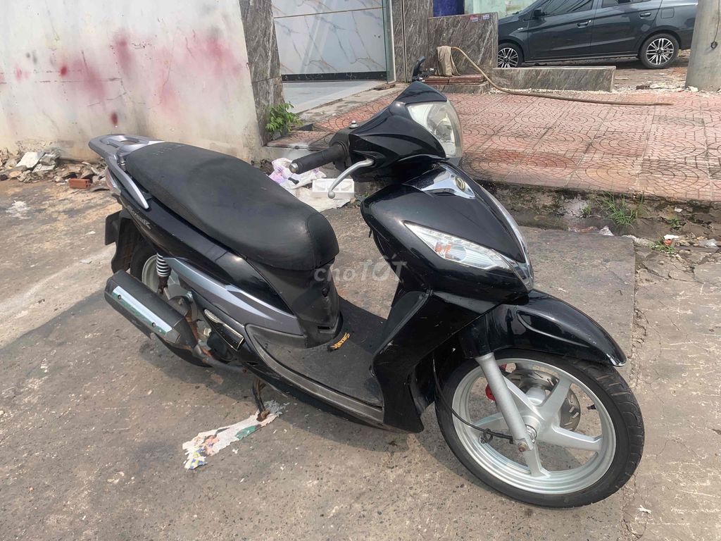 SYM Shark Sport черный