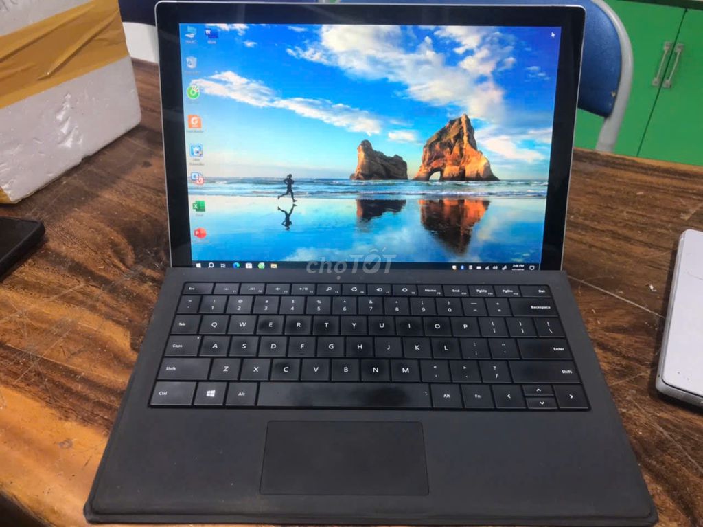 Microsoft Surface Pro 5 M3-7Y30 4GB/128GB. Mua bán Máy tính bảng tại Thành phố Cà Mau Cà Mau được đăng bởi Điện máy Cà Mau hình 1