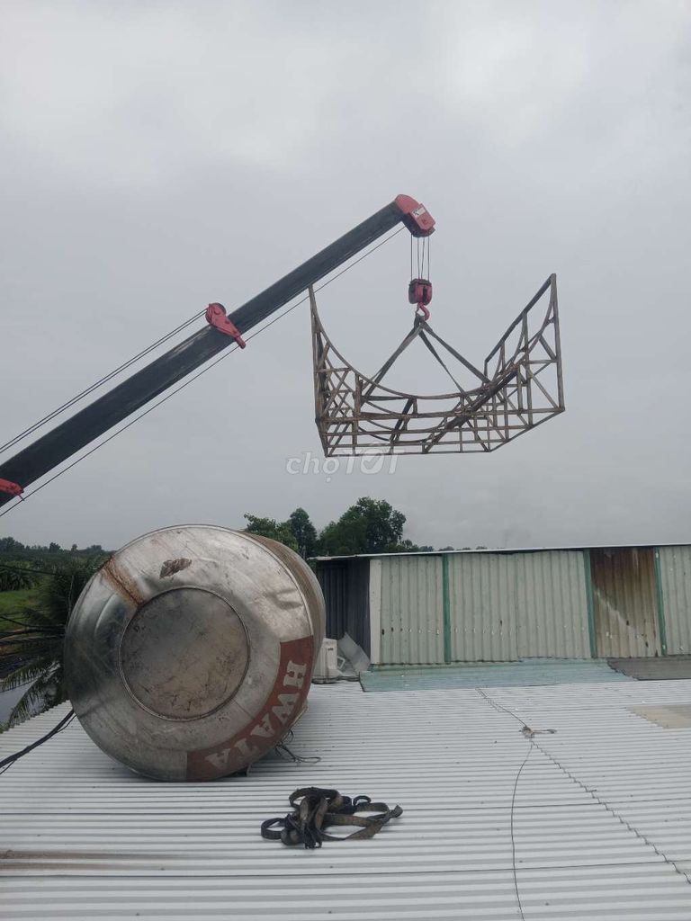 Dịch vụ cẩu hàng TPHCM và tỉnh 2.5-5 tấn. Dịch vụ tại Huyện Bình Chánh Tp Hồ Chí Minh được đăng bởi thành nguyễn hình 1