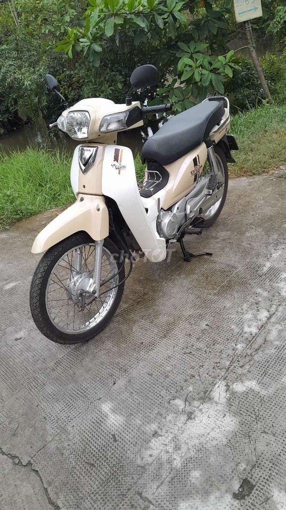 Super Dream 110 đời 2015 biển số thành phố xe zin. Mua bán Xe máy tại Quận Bình Tân Tp Hồ Chí Minh được đăng bởi Bé Trúc  hình 3