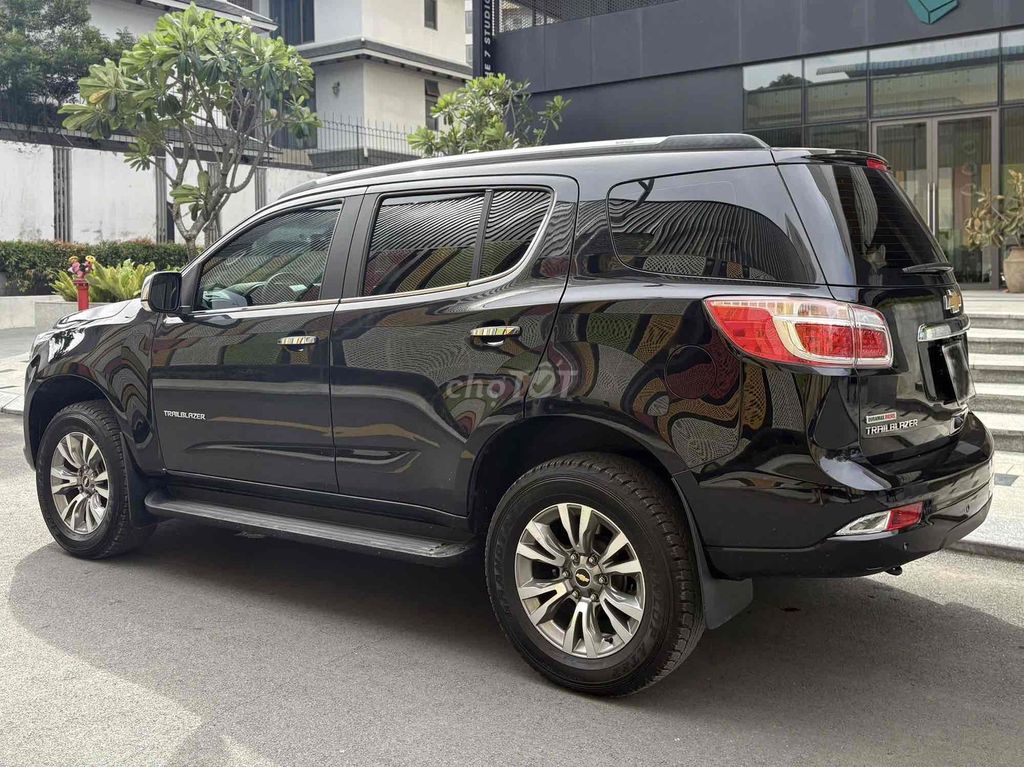 Chevrolet Trailblazer LTZ 2.5AT VGT 4x4 2018. Mua bán Ô tô tại Thành phố Thủ Đức Tp Hồ Chí Minh được đăng bởi Hoàng Thọ hình 5