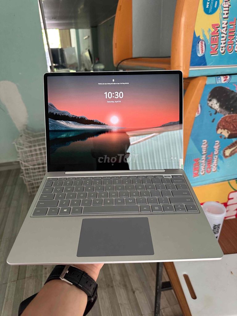 Microsoft Surface Go 1 i5-1035G1 8GB/256GB. Mua bán Laptop tại Quận Liên Chiểu Đà Nẵng được đăng bởi thật mạnh hình 1