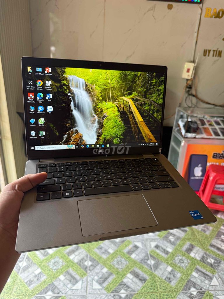 Dell Latitude 5330 i5-1245u 13.3 inch 16GB/256GB. Mua bán Laptop tại Thành phố Buôn Ma Thuột Đắk Lắk được đăng bởi Tiến BMT47 hình 1