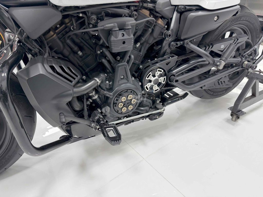 Harley-Davidson Sportster S 1250 Trắng Công Tử. Mua bán Xe máy tại Huyện Hoài Đức Hà Nội được đăng bởi Tấn Đạt MoTor Tổng Đại Lý Xe Giá Tốt Nhất Hà Nội hình 8