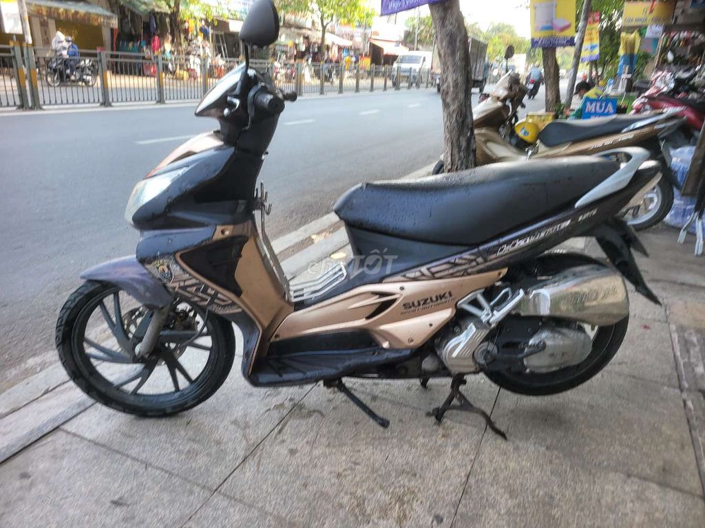 Suzuki hayate 2014.số 94.áo trầy máy êm.chạy bốc. Mua bán Xe máy tại Quận Tân Phú Tp Hồ Chí Minh được đăng bởi Phan Tấn hình 5