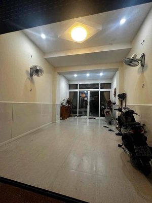 Аренда · 6 комн. · 100 м² · Quận Bình Tân, ул. Đường số 25