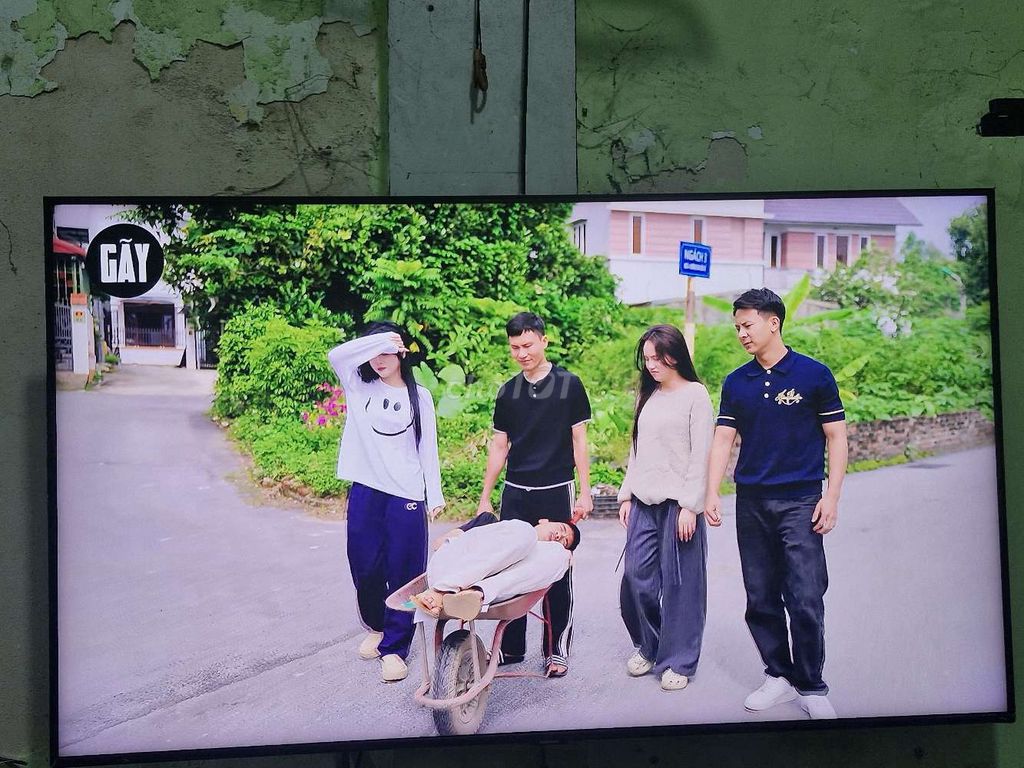 Smartivi samsung 50inh 4k tràn viền 2021 new 96%. Mua bán Tivi, Âm thanh tại Huyện Thanh Trì Hà Nội được đăng bởi a hùng hình 3