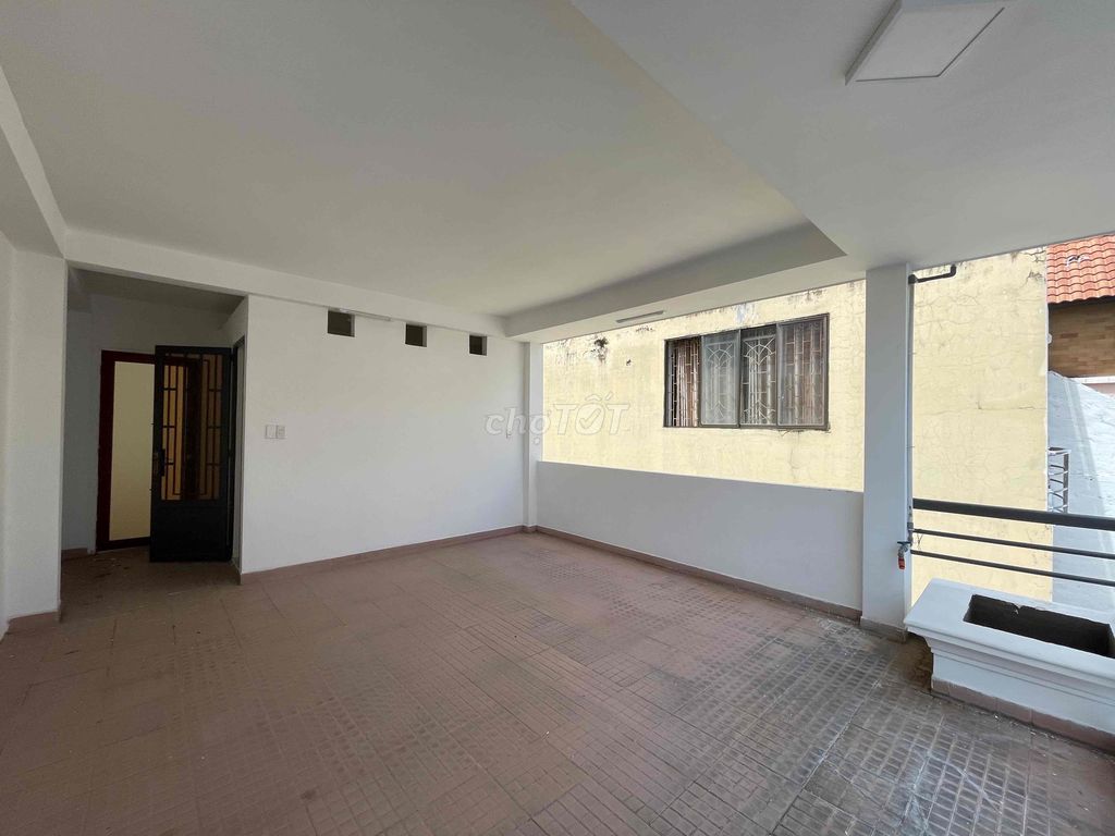 BÁN NHÀ MẶT TIỀN đừơng Đồng Nai , Q Tân Bình , Tp HCM