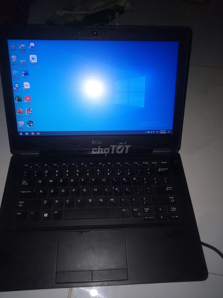 Dư Máy E5270