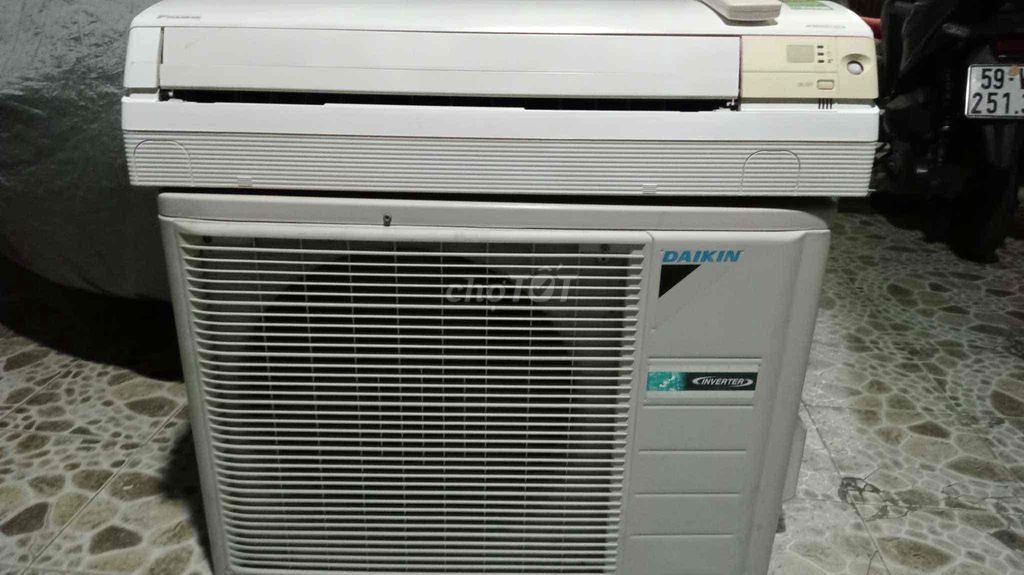 Máy lạnh Daikin 1.5HP Inverter