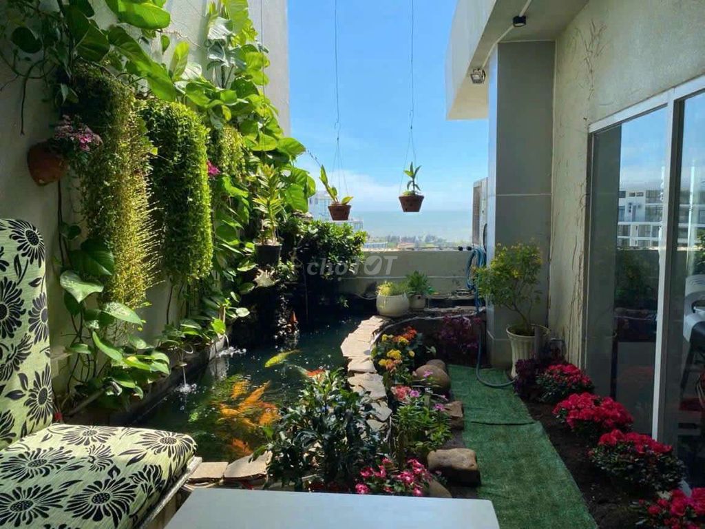 Cho thuê penhouse Gateway 3PN sân vườn full nội thất