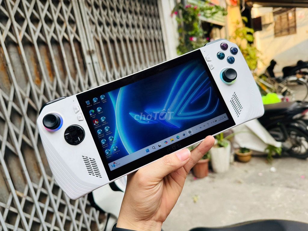 Máy chơi game ASUS ROG Ally Z1 16GB/512GB. Mua bán Thiết bị chơi game tại Quận Đống Đa Hà Nội được đăng bởi Tú Dybala hình 1