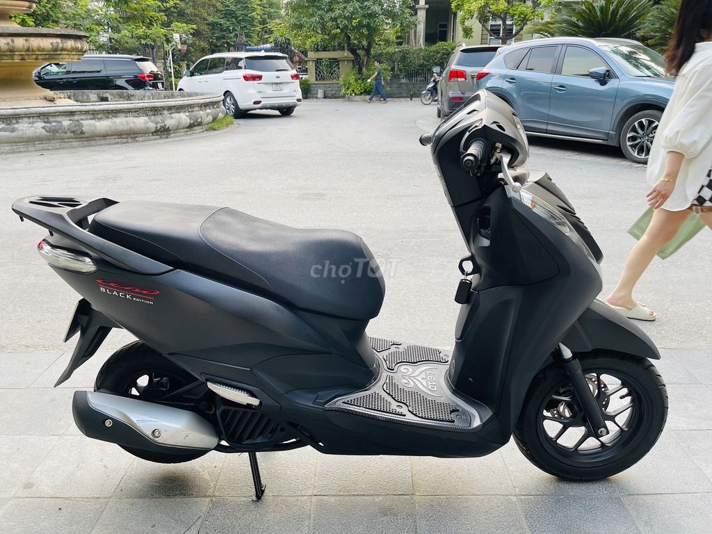 HONDA LEAD 125 FI ĐEN NHÁM NỮ ÍT SỬ DỤNG MỚI. Mua bán Xe máy tại Quận Bắc Từ Liêm Hà Nội được đăng bởi TÙNG LÂM hình 3
