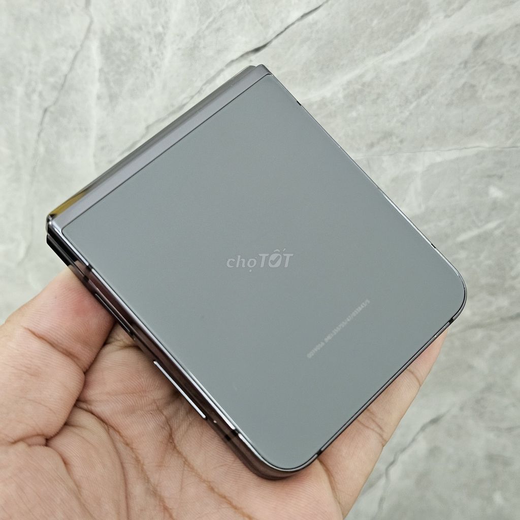 Samsung Galaxy Zflip 5 256GB Xám. Mua bán Điện thoại tại Quận Thanh Khê Đà Nẵng được đăng bởi Cửa Hàng Vietphones Store hình 1