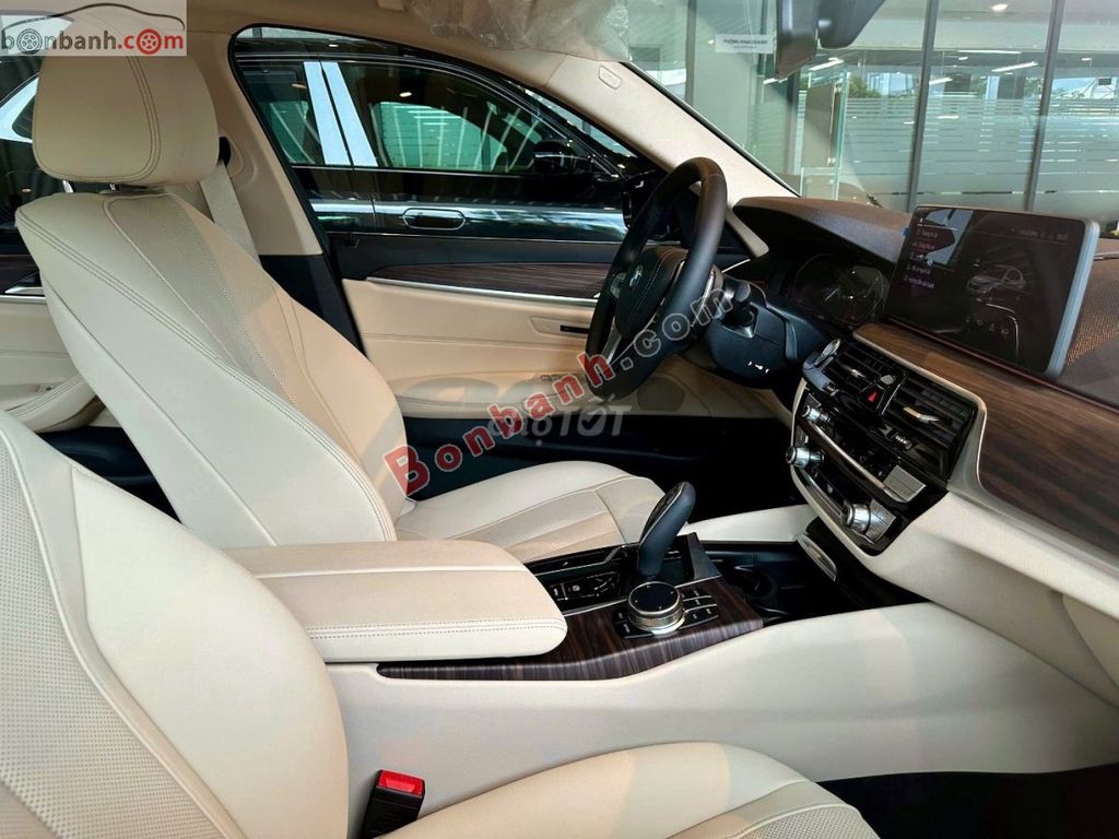 BMW 5 Series 520i 2023 - 1 Tỷ 829 Triệu. Mua bán Ô tô tại Thành phố Nha Trang Khánh Hòa được đăng bởi Huỳnh Quốc Tài hình 6