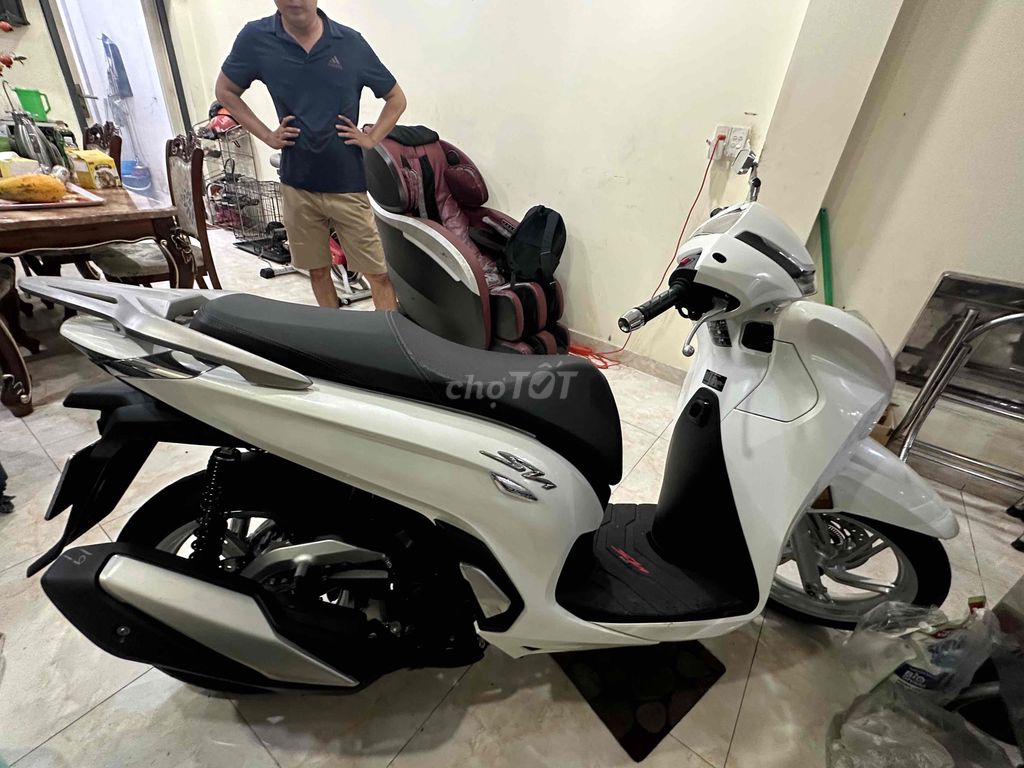 SH350i ABS 2022, Máy Thái-BSTP 9 Chủ - 8000km. Mua bán Xe máy tại Quận 12 Tp Hồ Chí Minh được đăng bởi Phát Nguyễn Đức hình 5