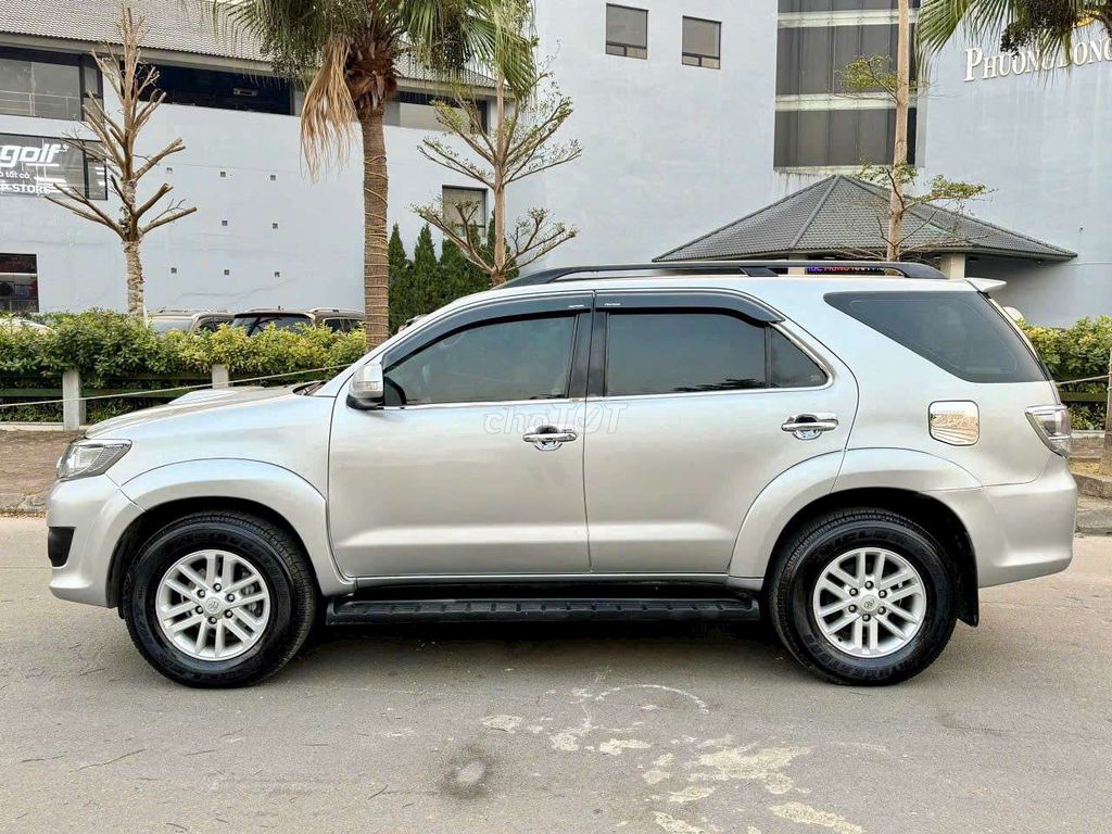 Fortuner  dầu 2014 2.5G 4x2 - 140000 km