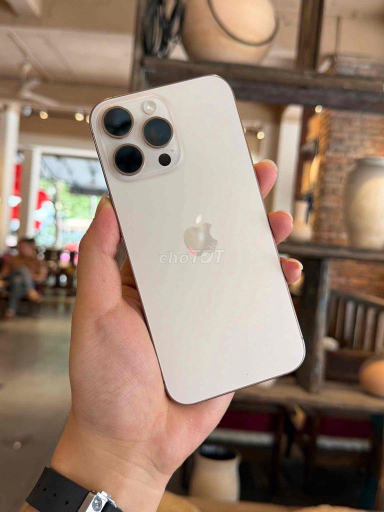 Apple iPhone 16 Pro Max 512GB Vàng. Mua bán Điện thoại tại Quận Đống Đa Hà Nội được đăng bởi Thương Nguyễn hình 1