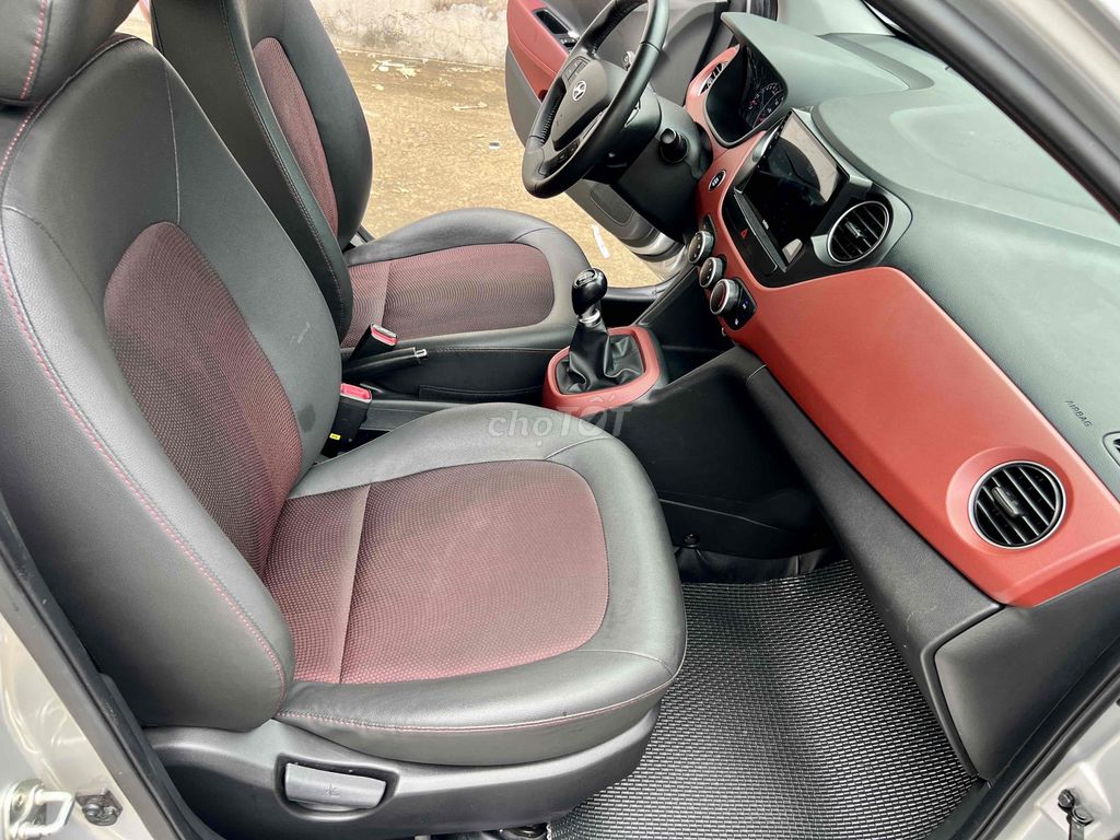 i10 Hatchback 1.2MT full ODO 21.000km NHƯ MỚI. Mua bán Ô tô tại Thành phố Thủ Đức Tp Hồ Chí Minh được đăng bởi Sơn hình 8