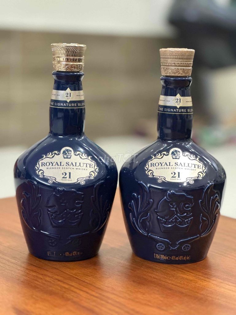 Vỏ chai rượu Royal Salute 21 Xanh đậm. Mua bán Đồ sưu tầm, đồ cổ tại Quận Lê Chân Hải Phòng được đăng bởi Dũng hàng nhật hình 1