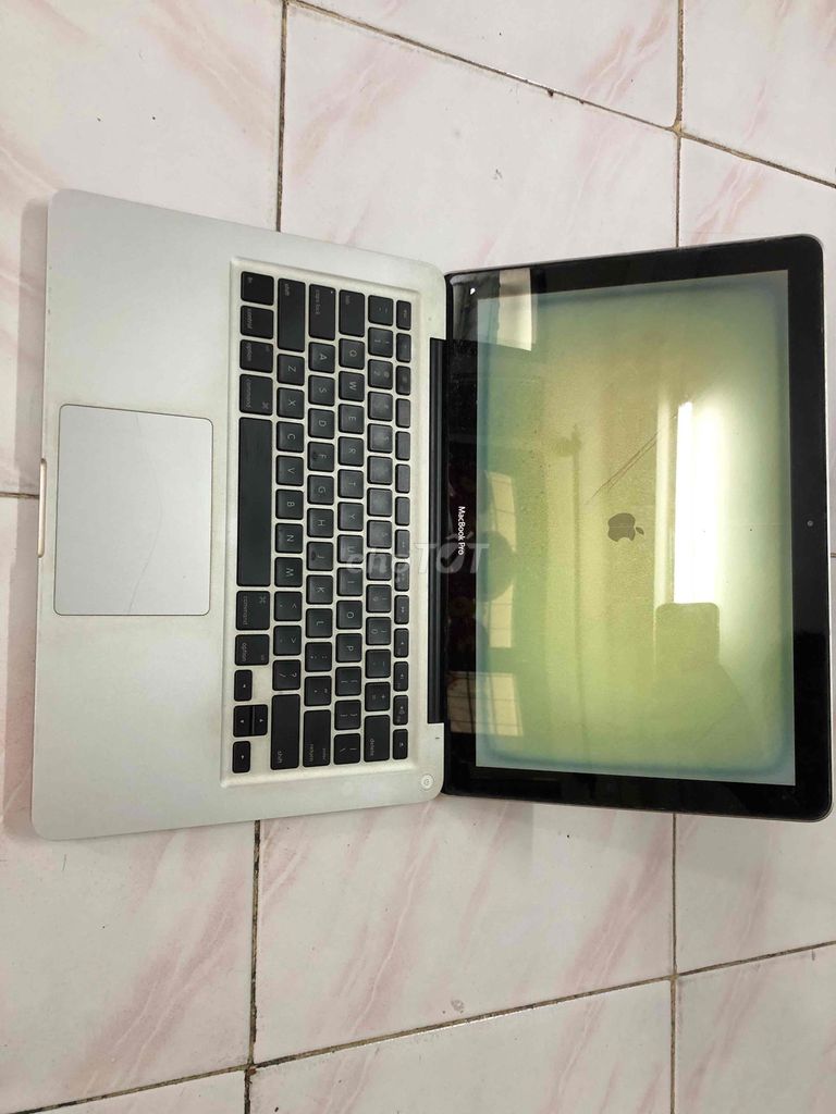 Apple MacBook Pro Intel Core 2 Duo. Mua bán Laptop tại Quận 11 Tp Hồ Chí Minh được đăng bởi Tạo hình 1