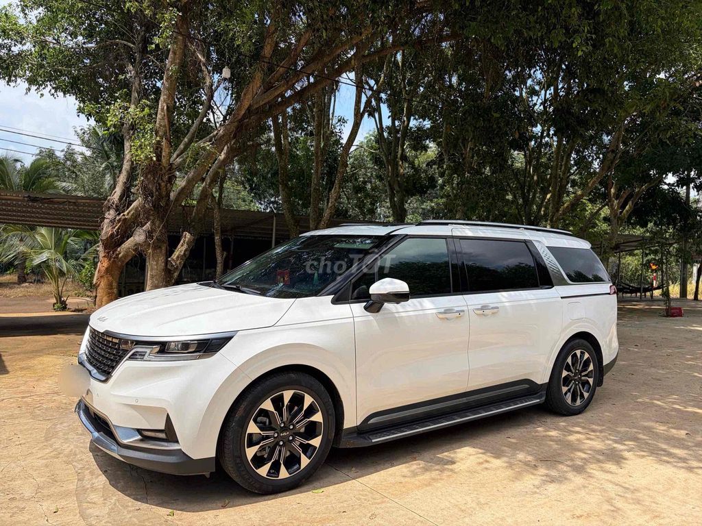 KIA Carnival 2024 2.2D Signature белый