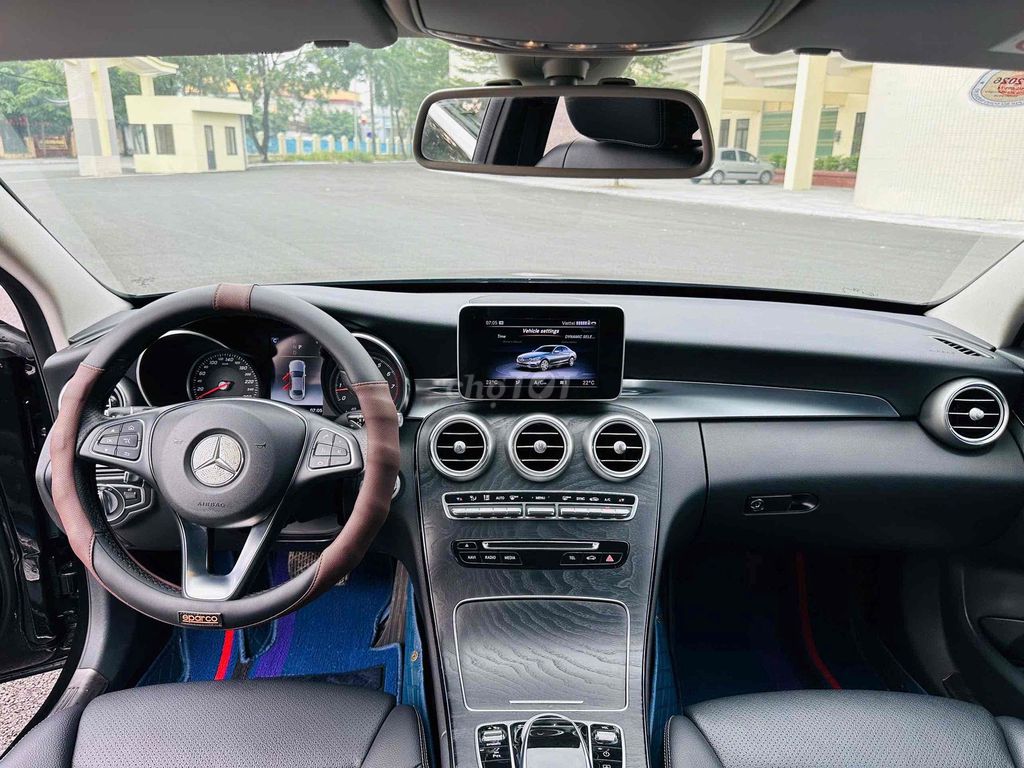 Mercedes Benz C Class 2018 C200 - 28732 km. Mua bán Ô tô tại Quận Cầu Giấy Hà Nội được đăng bởi Tuấn hình 8