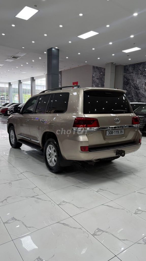 Toyota Land Cruiser LC200, sản xuất 2016 cực mới.. Mua bán Ô tô tại Quận Bắc Từ Liêm Hà Nội được đăng bởi Mr Hợi  hình 7