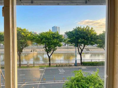 Room 15 m² · Đường Bến Vân Đồn