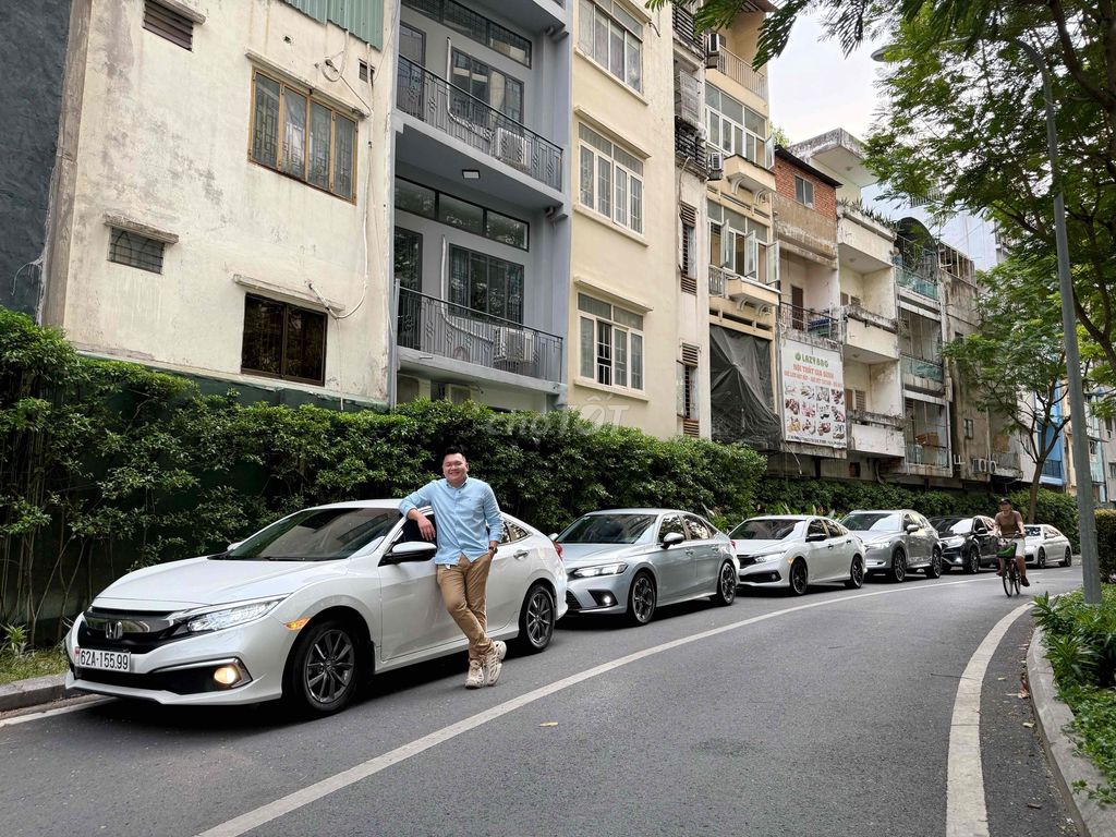 Honda Civic photo 4