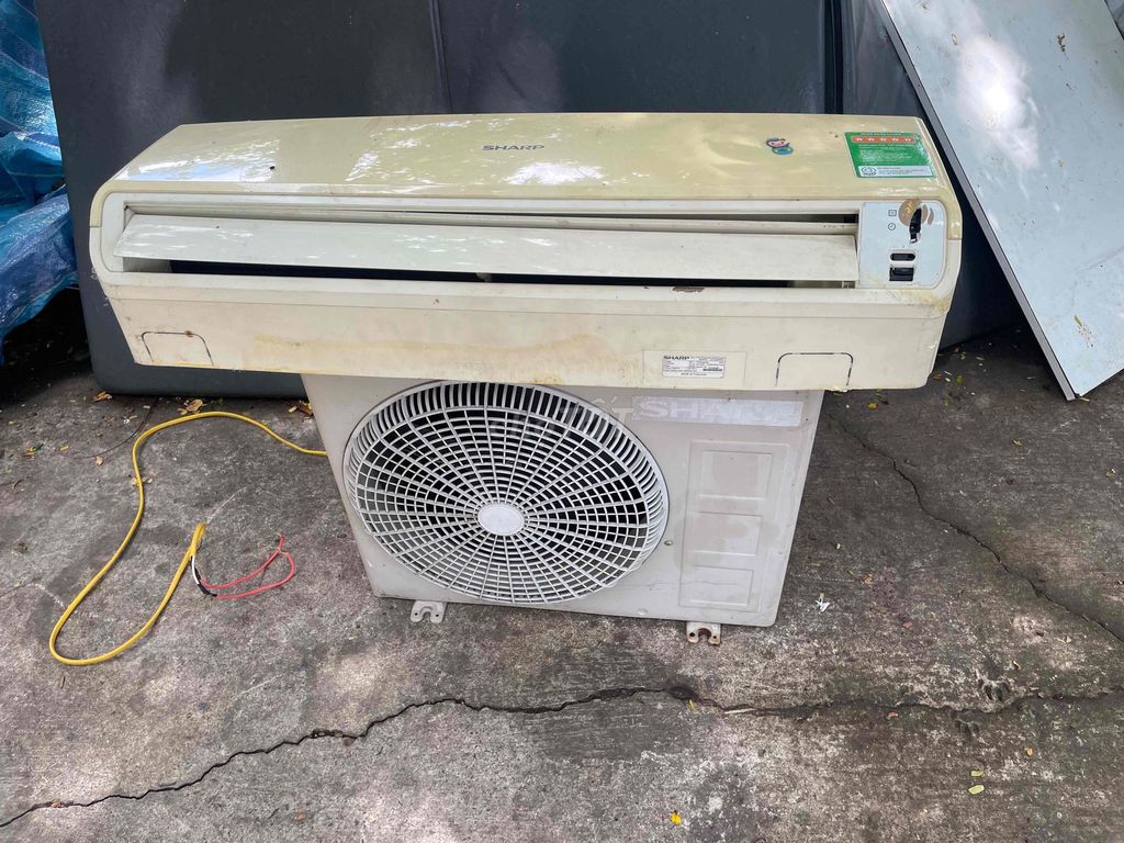 Máy lạnh Sharp cũ 1hp. Mua bán Máy lạnh, điều hoà tại Quận Bình Thạnh Tp Hồ Chí Minh được đăng bởi NGUYỄN VĂN HÀO hình 1