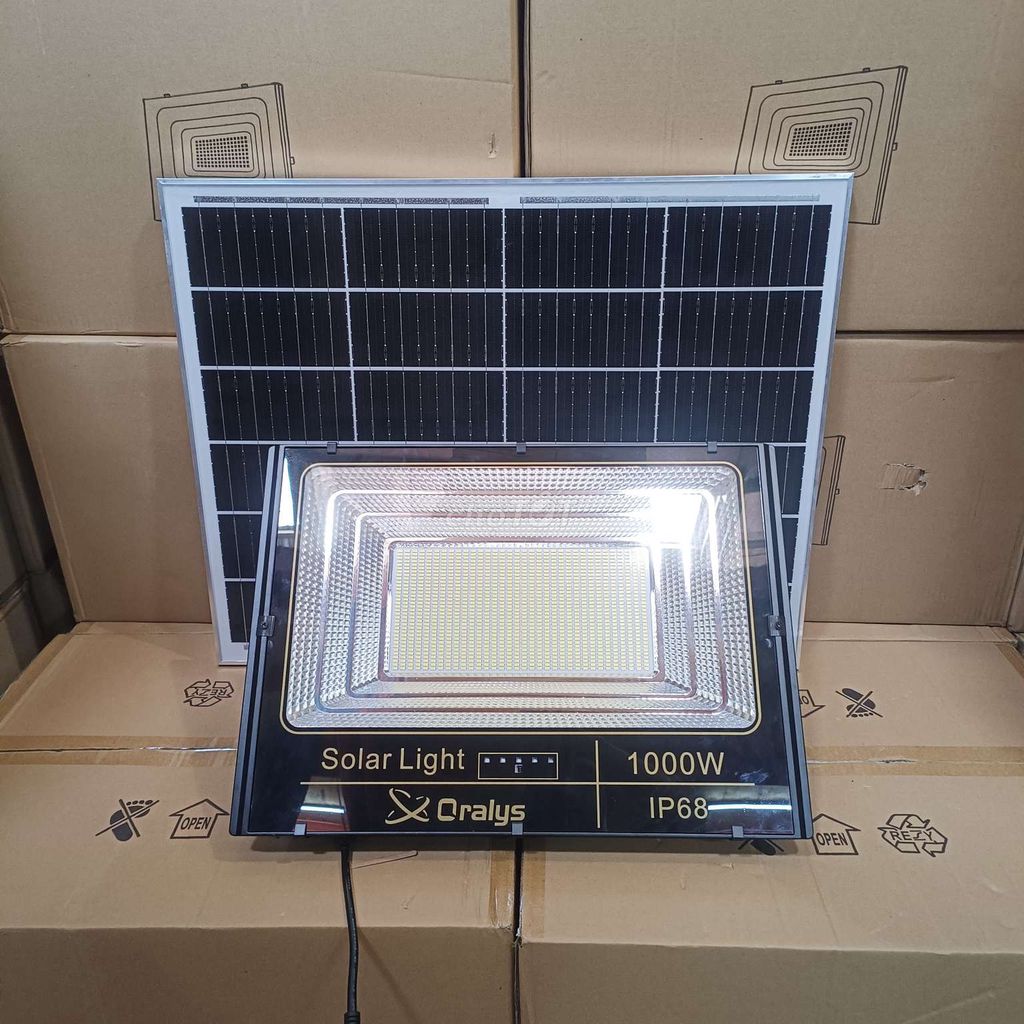 Đèn Pha Năng Lượng Mặt Trời 1000w Oralys. Mua bán Đèn tại Quận 5 Tp Hồ Chí Minh được đăng bởi VẬT TƯ 247 hình 1