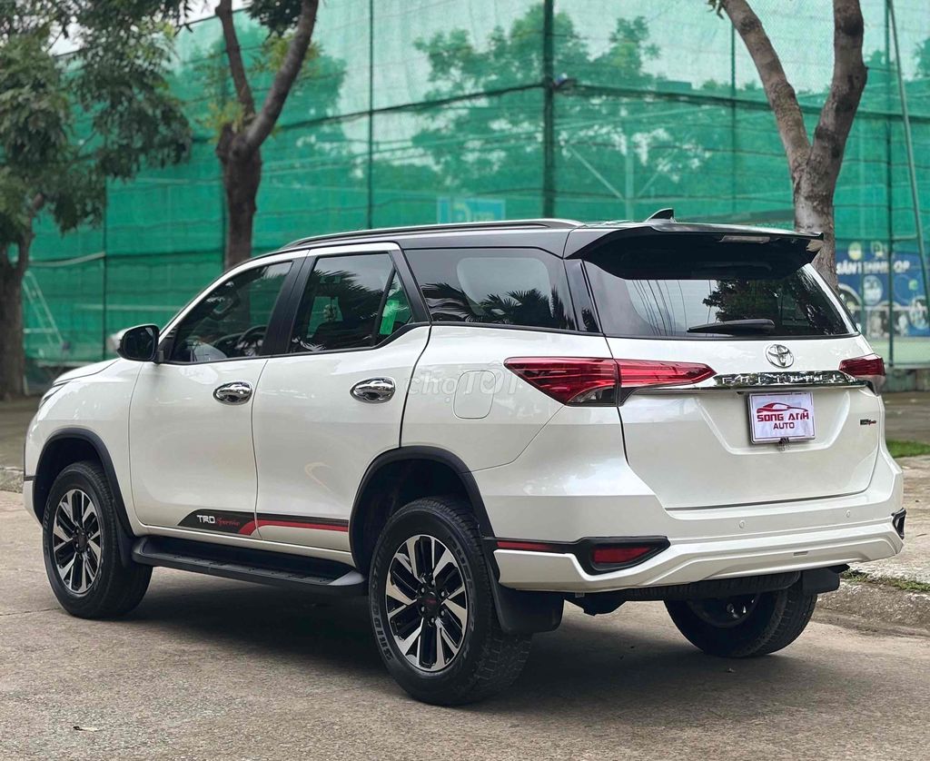 Toyota Fortuner 4x2 TRD 2019 - XE CỰC CHẤT. Mua bán Ô tô tại Thành phố Dĩ An Bình Dương được đăng bởi Dương hình 6