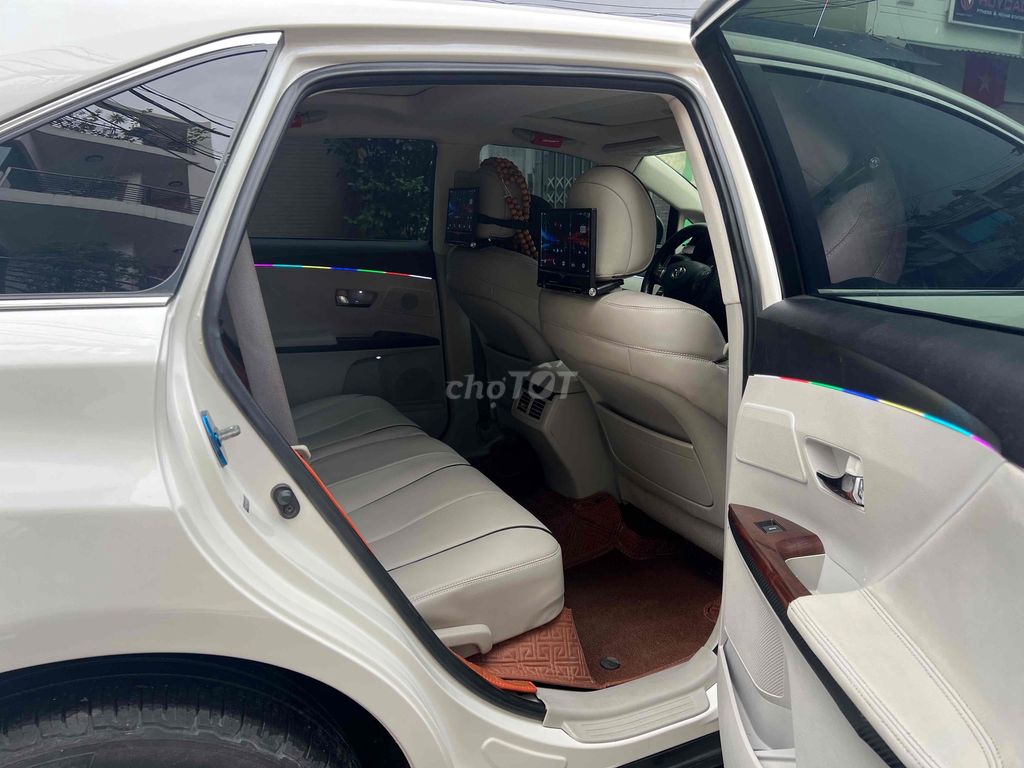 Toyota Venza 2009 Trắng - 96000km. Mua bán Ô tô tại Quận 8 Tp Hồ Chí Minh được đăng bởi Sang giau hình 7