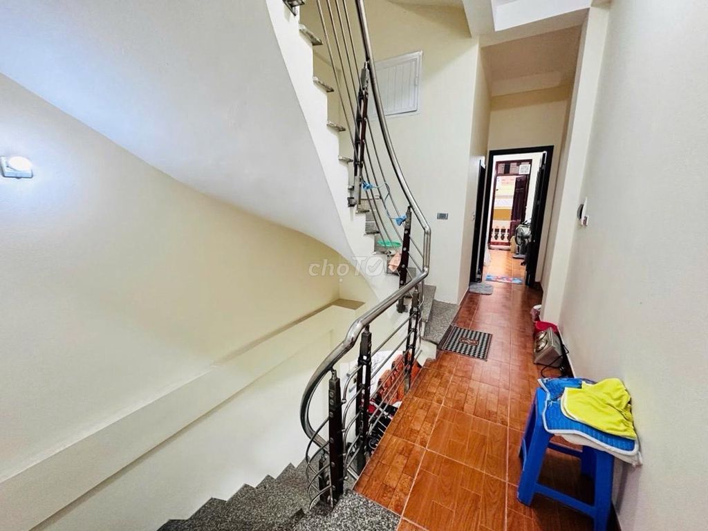 Дом Le Van Hien 44 м2, 7,95 миллиарда долларов, планировка участка, парковка