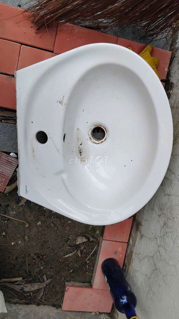 Lavabo Viglacera tặng kèm 2 đĩa xanh. Mua bán Thiết bị vệ sinh, nhà tắm tại Thành phố Phú Quốc Kiên Giang được đăng bởi Vườn Xanh nhà Tô hình 1