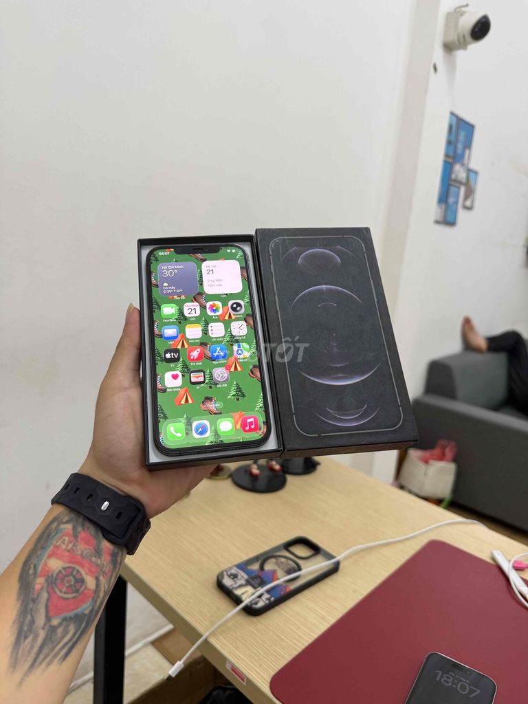 Apple iPhone 12 Pro Max QTE 256GB Zin Nguyên bản. Mua bán Điện thoại tại Quận Đống Đa Hà Nội được đăng bởi Hà Nội Mobile Bao Duyệt Nợ Xấu hình 1