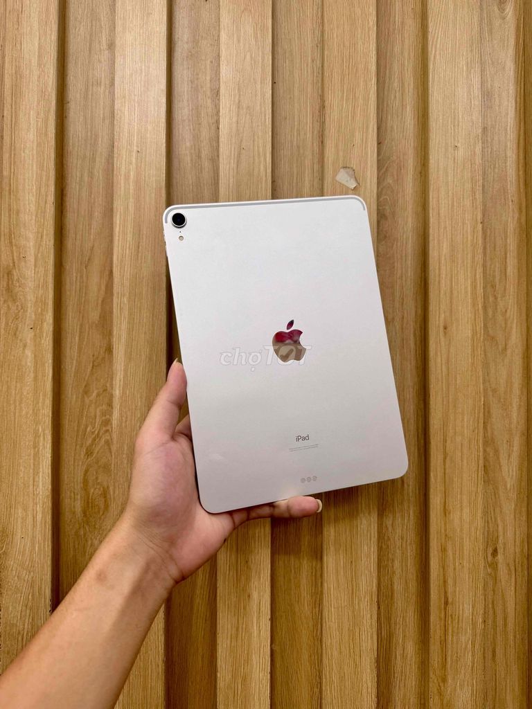 Apple iPad Pro 2018 64GB Wifi Bạc. Mua bán Máy tính bảng tại Quận Đống Đa Hà Nội được đăng bởi  Đức Mobile hình 1