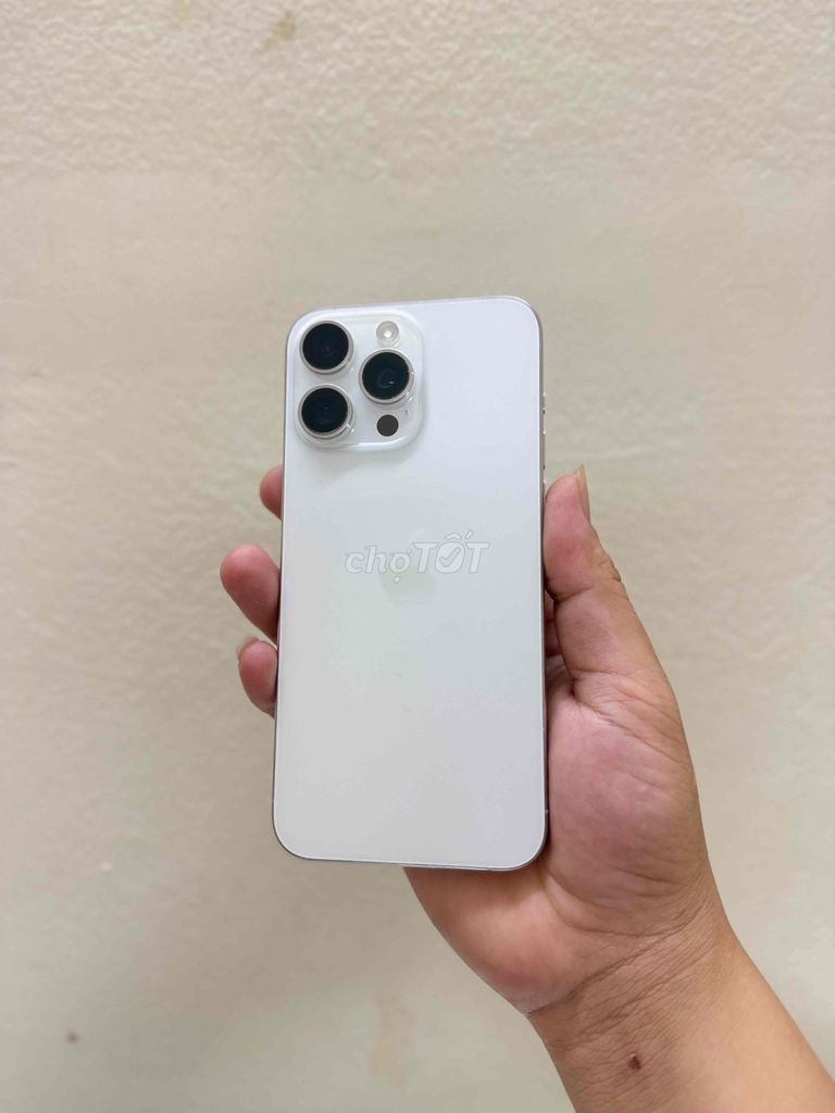 iPhone 15 Pro Max Bạc. Mua bán Điện thoại tại Quận Hải Châu Đà Nẵng được đăng bởi nguyễn thành nguyên hình 1