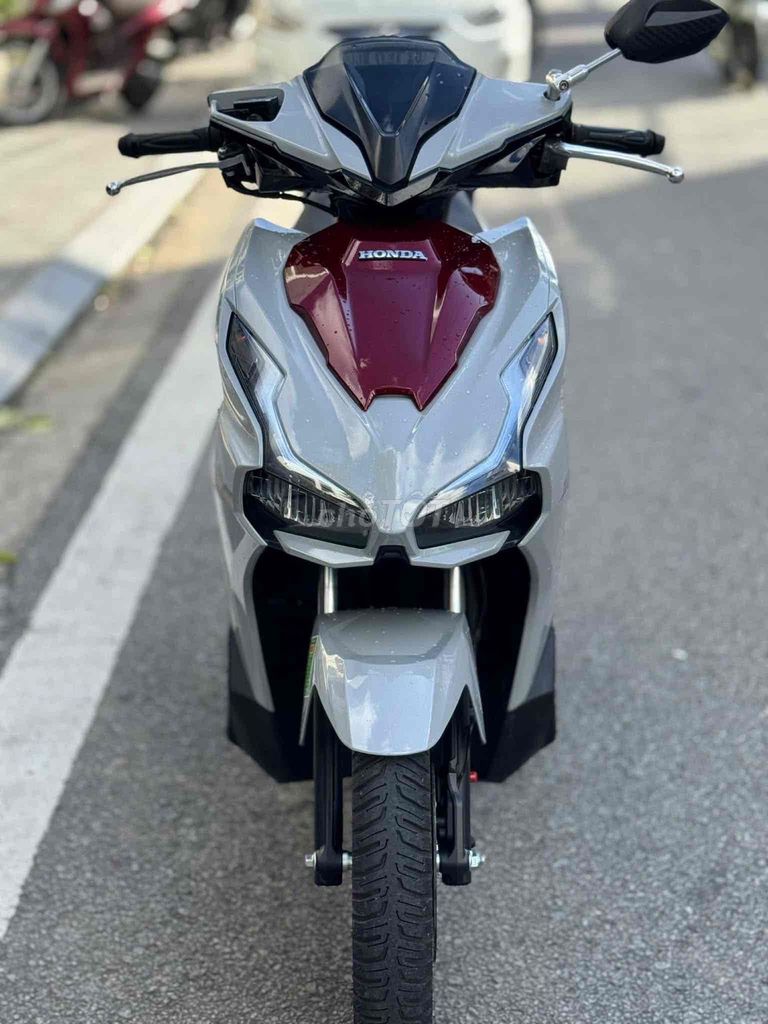 HONDA Air BLADE - 150cc - Phanh ABS - Chính Chủ. Mua bán Xe máy tại Thị xã Hương Thủy Thừa Thiên Huế được đăng bởi CẦM ĐỒ ANH VŨ 198 NGUYỄN TẤT THÀNH hình 1