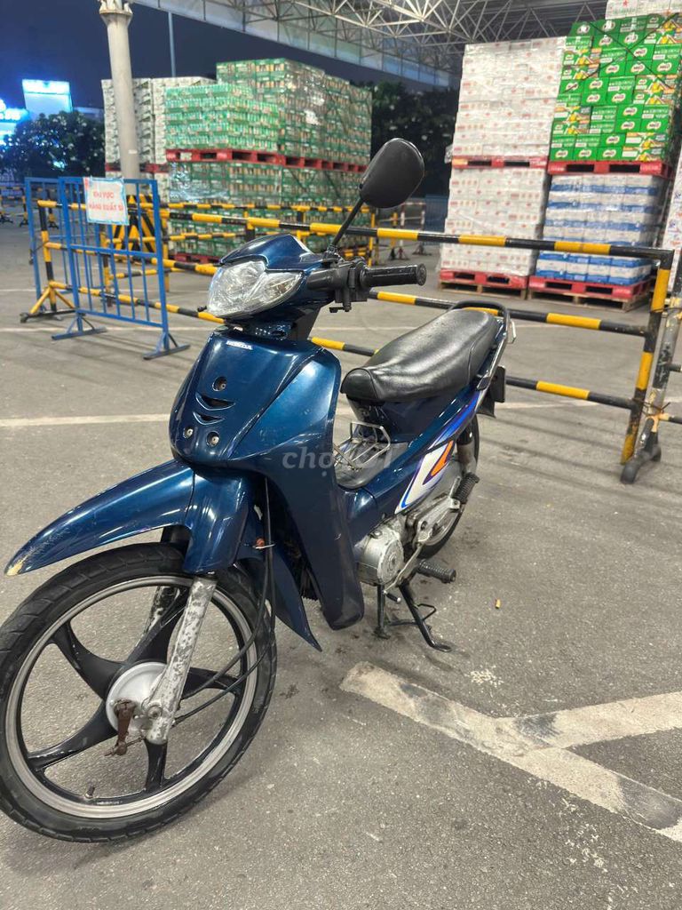 Хонда Уэйв 50 куб. см. автобус HCMC