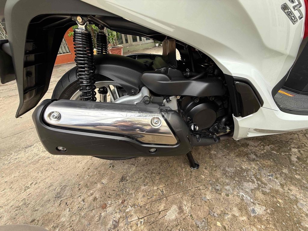 Sh300i ĐkLĐ 2023 Xe Nhà Dùng zin 100%. Mua bán Xe máy tại Quận 11 Tp Hồ Chí Minh được đăng bởi mr hình 4