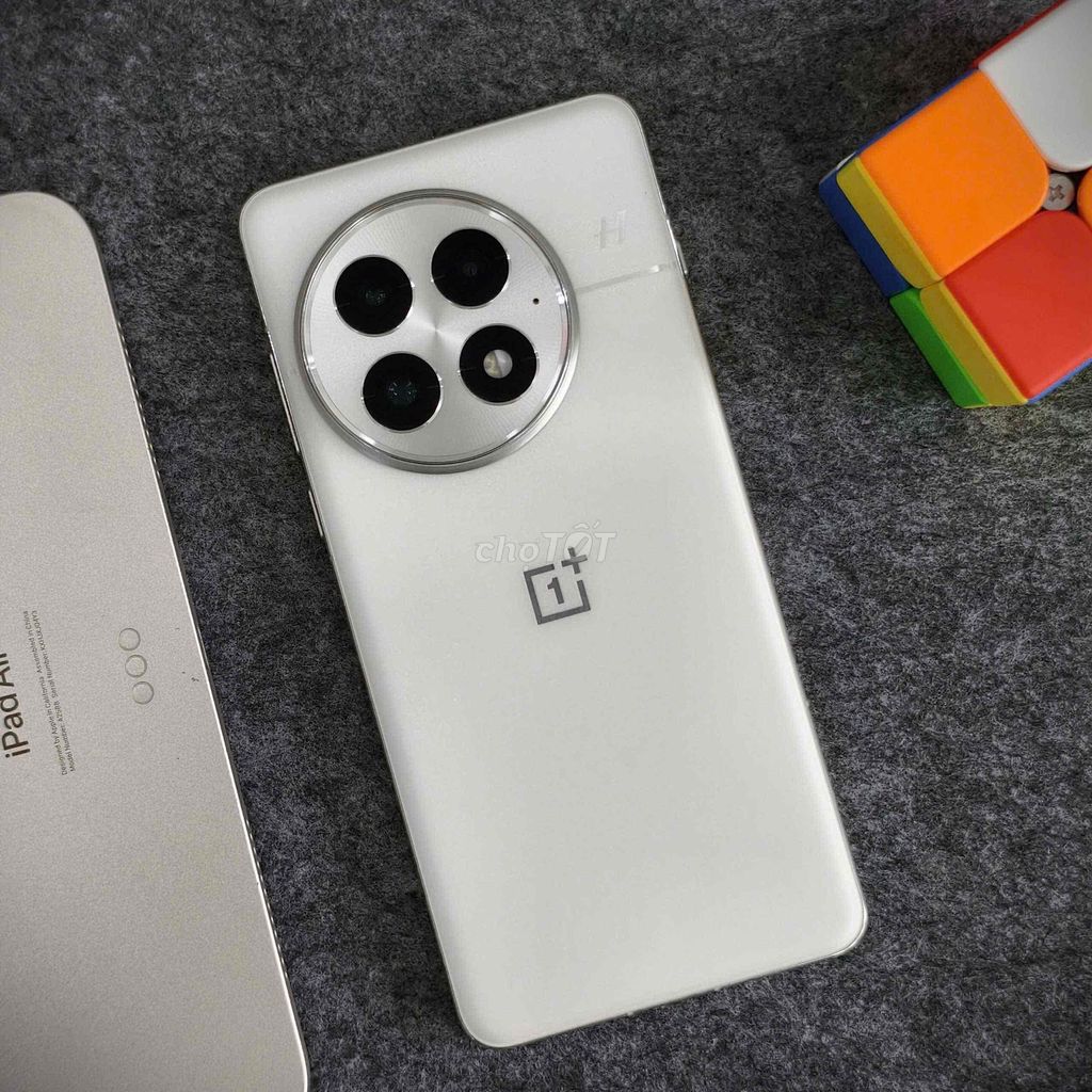 OnePlus 13 256GB Bạc 99%. Mua bán Điện thoại tại Quận Ninh Kiều Cần Thơ được đăng bởi SUN APPLE STORE hình 1