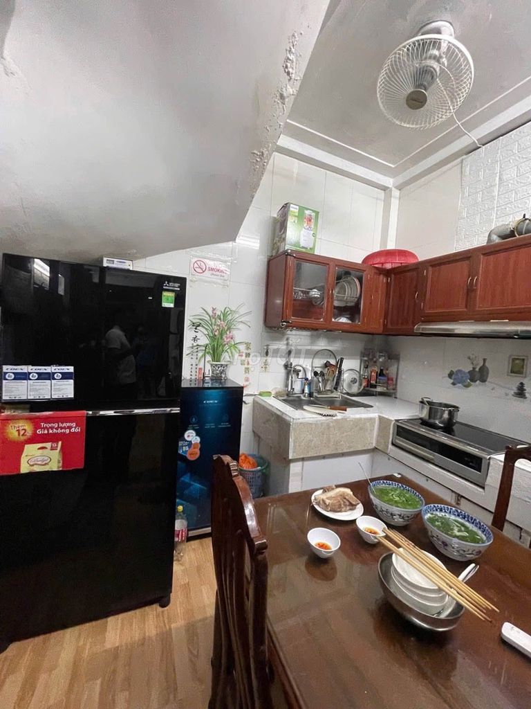 Угловой дом, 2 стороны света, Ким Занг, Хоанг Май, близко к авто