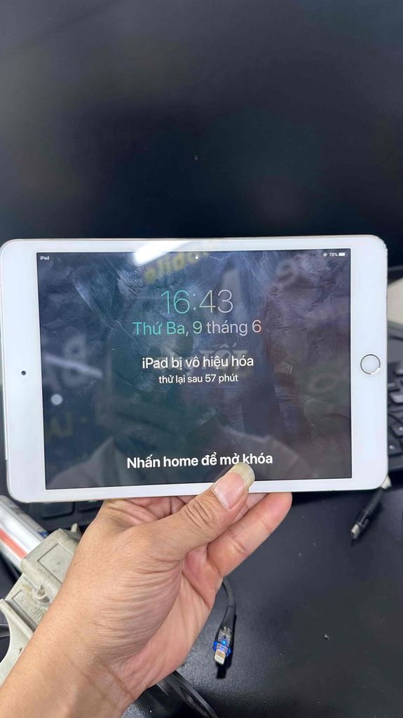 Apple iPad Mini 3 Vàng. Mua bán Máy tính bảng tại Quận Cầu Giấy Hà Nội được đăng bởi Đoàn duy Hải hình 1