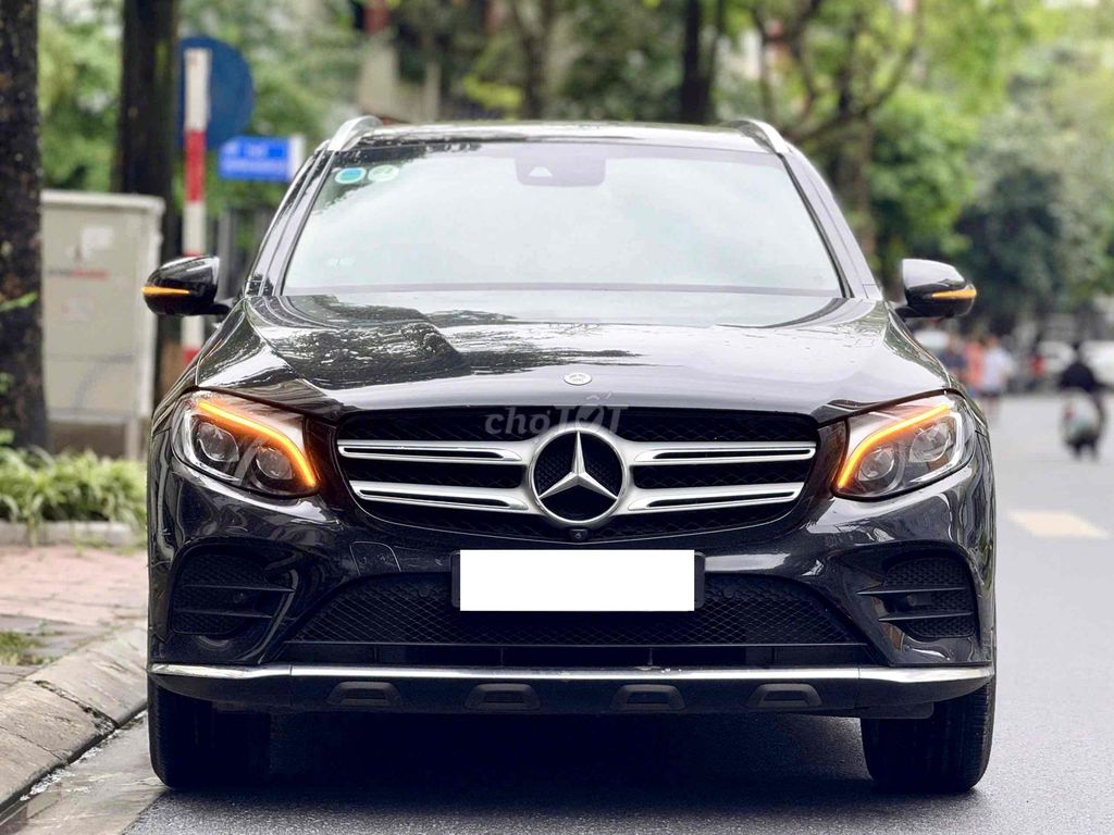 Mercedes Benz GLC300 4Matic sx 2018 đen/kem